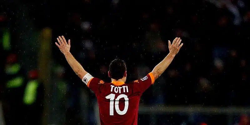 Huyền thoại vĩ đại của Roma Francesco Totti
