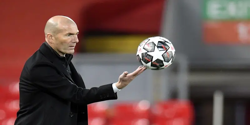 Cầu thủ huyền thoại của tuyển pháp Zinedine Zidane